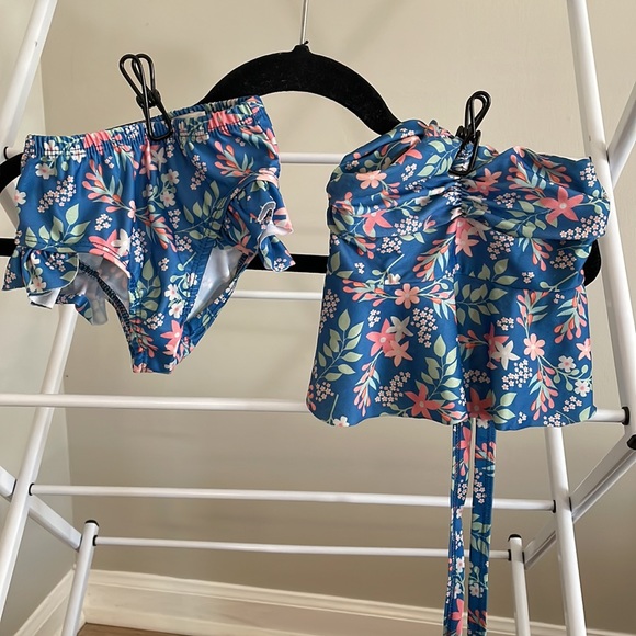 Baby girl Bathing suit bundle 9-12m - Picture 2 of 8